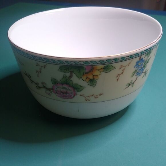 Noritake Amerita Cranberry Bowl Porcelain Dish Floral Cottagecore - Picture 1 of 5